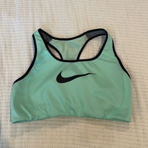 Sea foam green Nike sports bra Medium